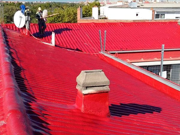 Empresa aislamientos Madrid | Gainza | Poliuretano proyectado en paramentos verticales